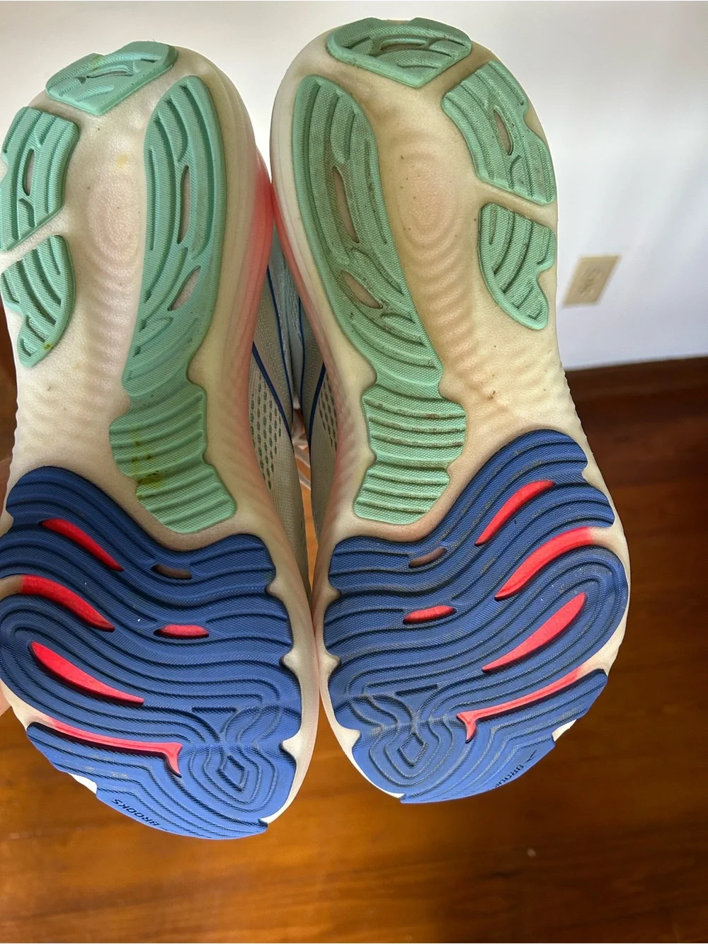 Brooks Women’s Glycerin Sneakers - Mint, White & Pastel Pink
